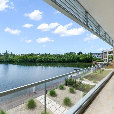 One Canal Point George Town Ngoại thất bức ảnh
