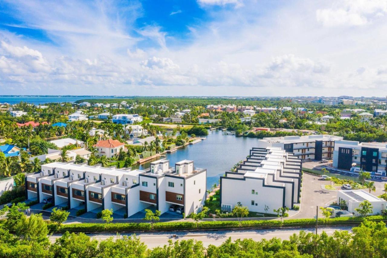 One Canal Point George Town Ngoại thất bức ảnh