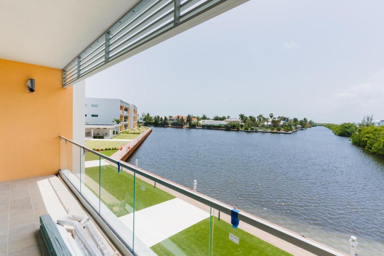 One Canal Point George Town Ngoại thất bức ảnh
